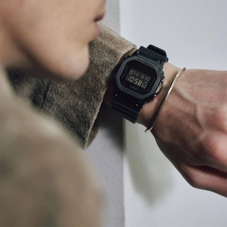 ساعت مچی مردانه کاسیو G-SHOCK اورجینال مدل GM-5600UB-1DR