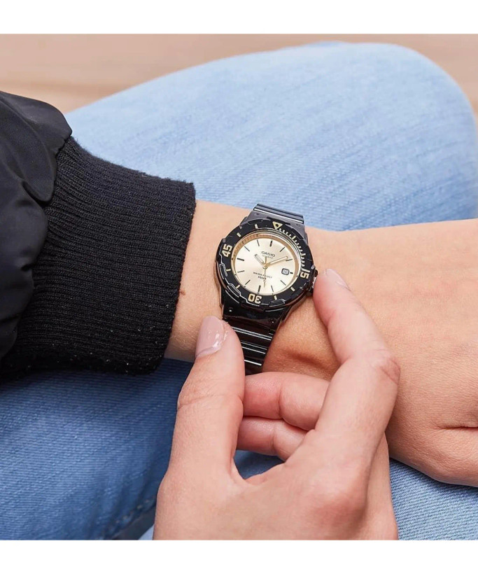 ساعت مچی زنانه کاسیو اورجینال, مدل LRW-200H-9EVDF