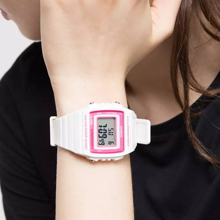 ساعت مچی زنانه کاسیو اورجینال مدل CASIO-W-215H-7A2VDF